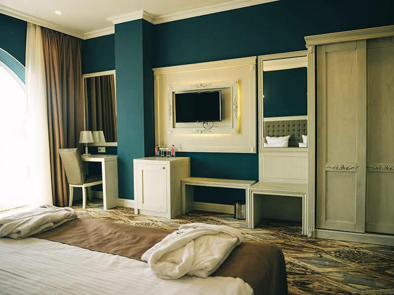 Emerald Suite Hotel バクー エクステリア 写真